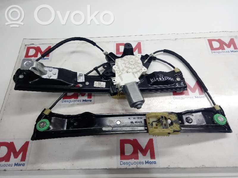 Front door manual window regulator