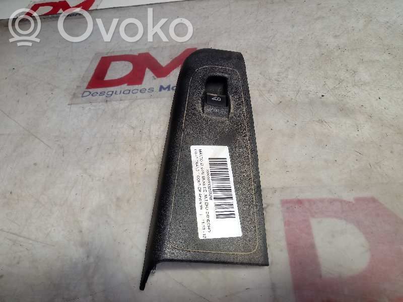 Electric window control switch   ET76240A40B