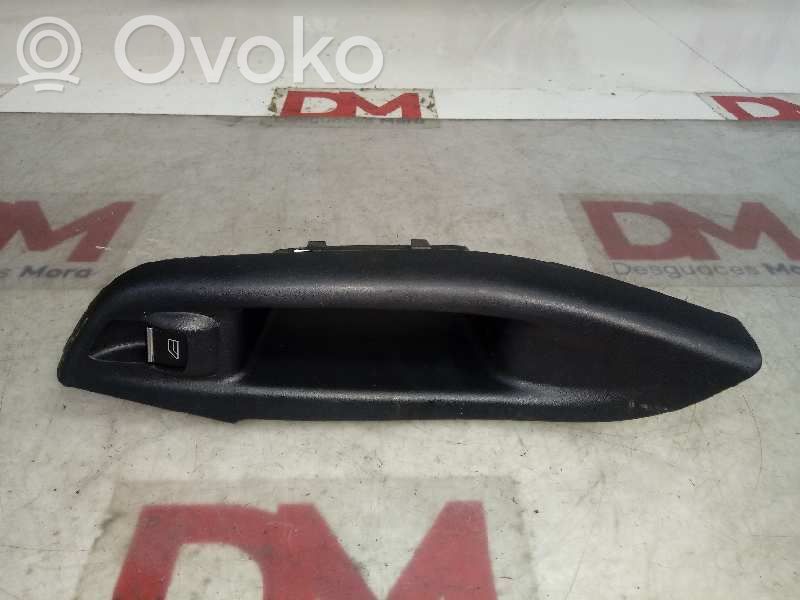 Interrupteur commade lève-vitre   BM5T14529AA