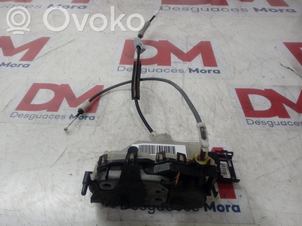 Front door lock   123984