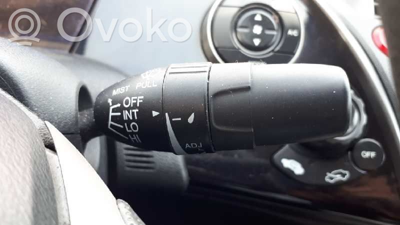 Pyyhkijän vipu   M29843