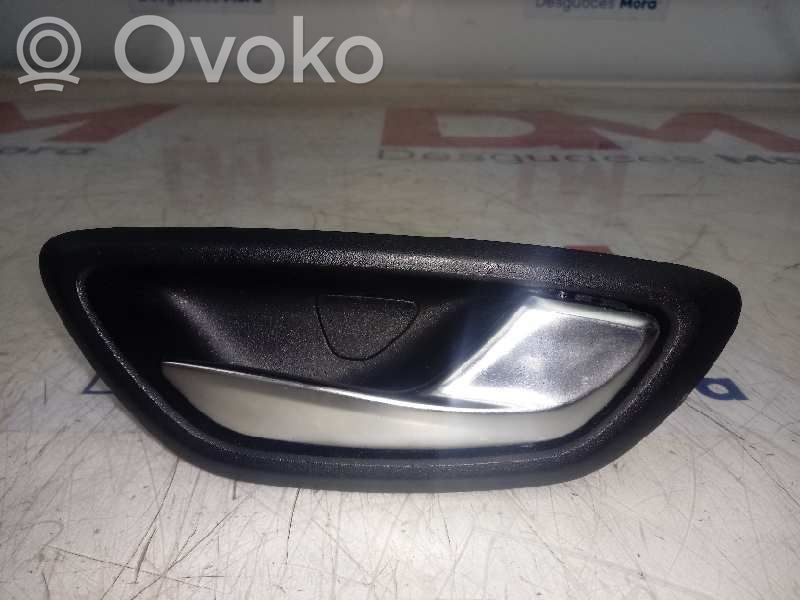 Manecilla interna puerta delantera   826725403R