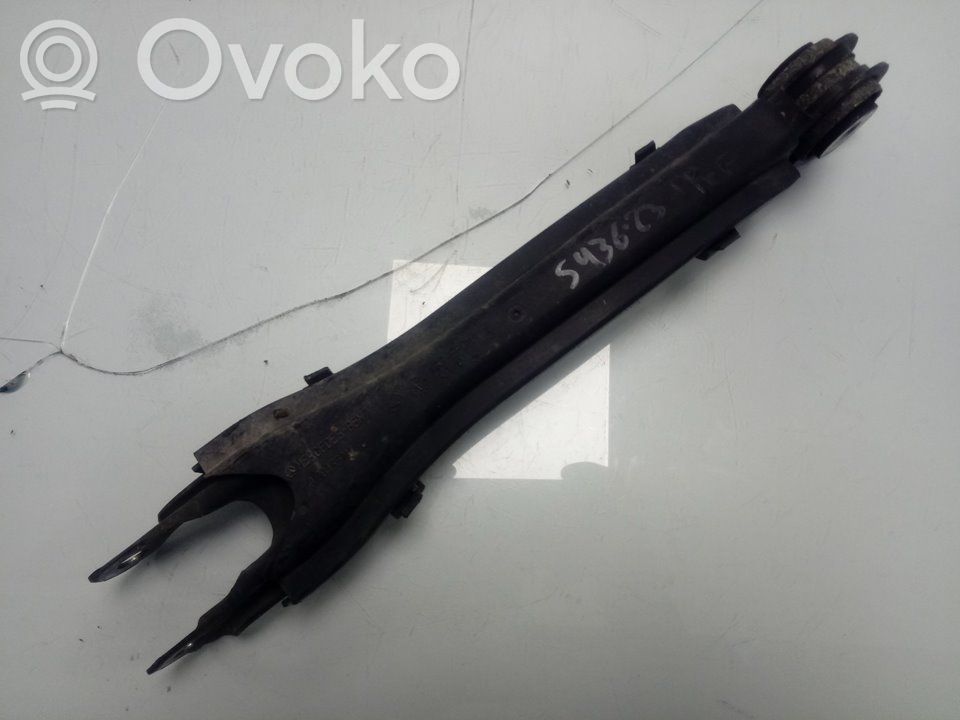 Mercedes-Benz C AMG W205 Braccio di controllo sospensione posteriore