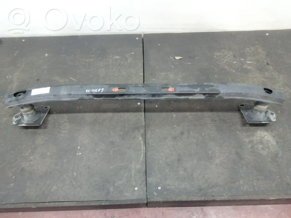 Opel Corsa E Etupuskurin kannake 