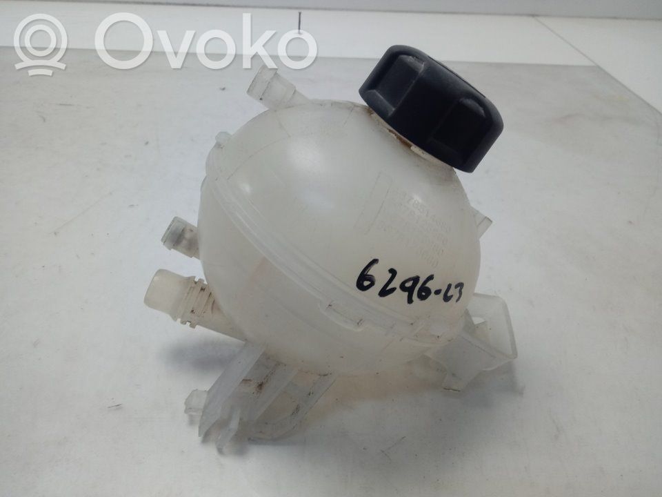 Peugeot 3008 II Vaso di espansione carburante