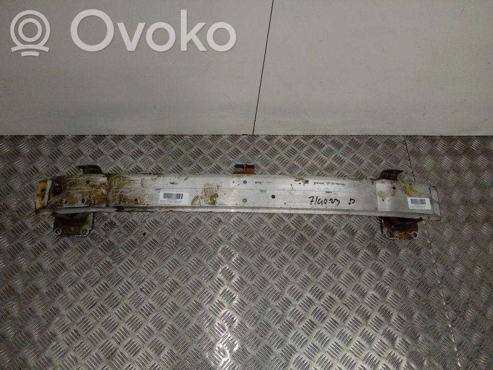 Soporte del parachoques delantero