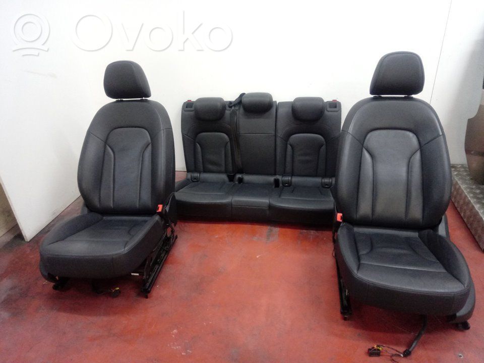Seat set