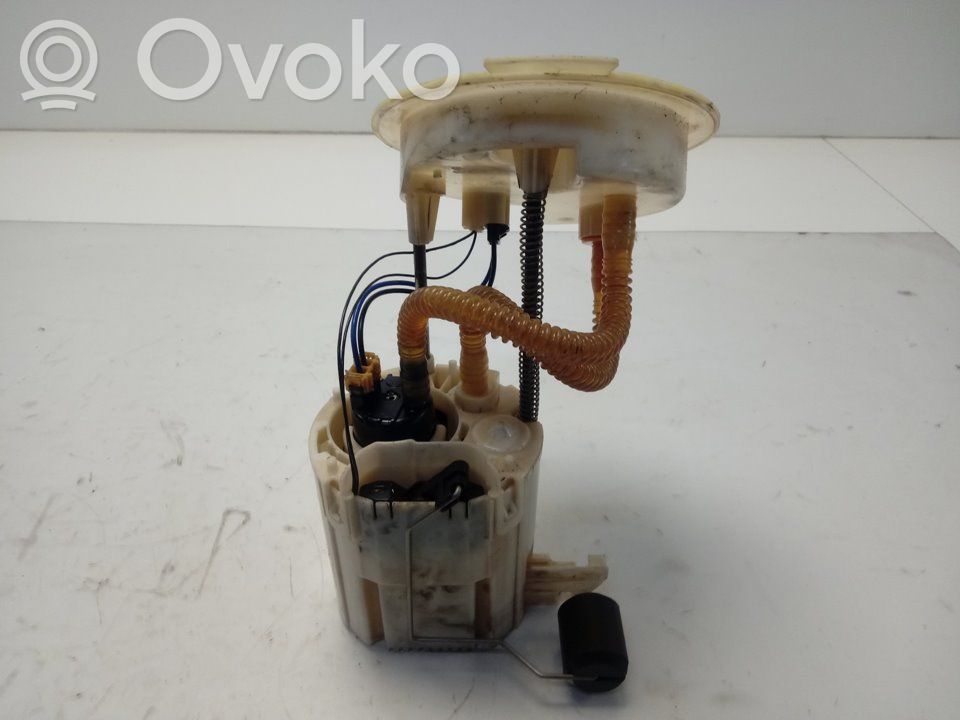 Polttoainesäiliön pumppu   724397210