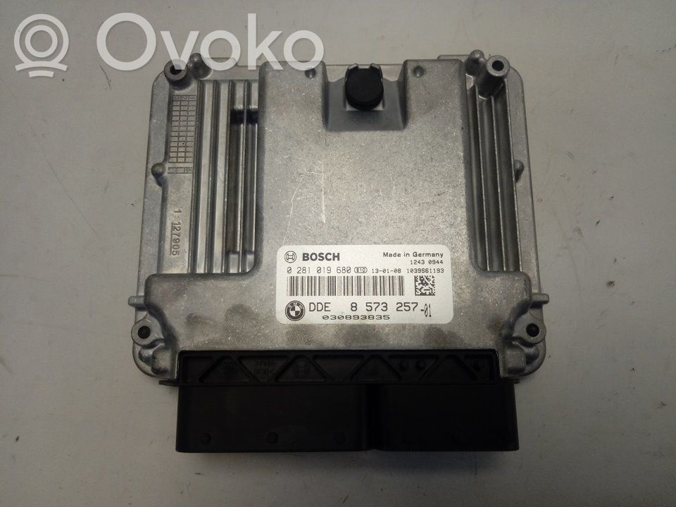 Variklio valdymo blokas   0281019680