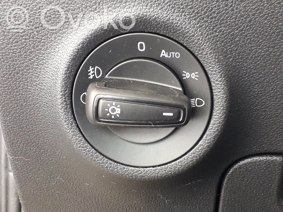 Skoda Karoq Interruptor de control del panel de luces 