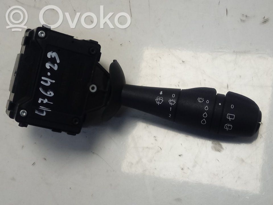 Renault Clio IV Palanca de control del limpiaparabrisas 