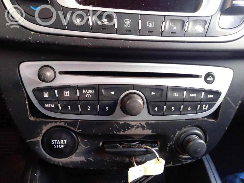 Renault Megane III Unitate control sunet HiFi Audio
