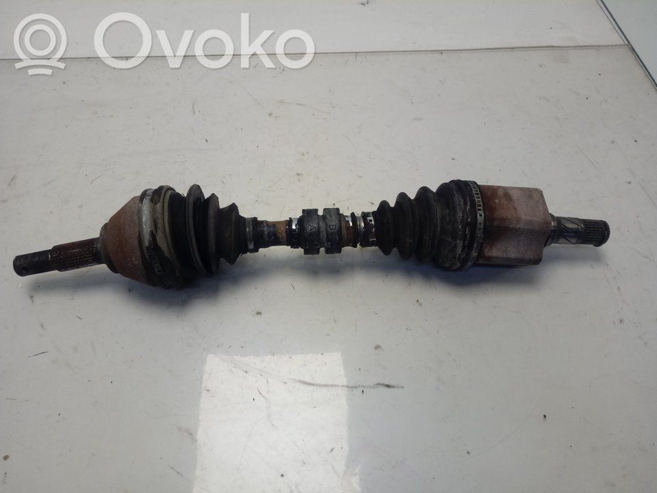 Etuvetoakseli   39268CX000