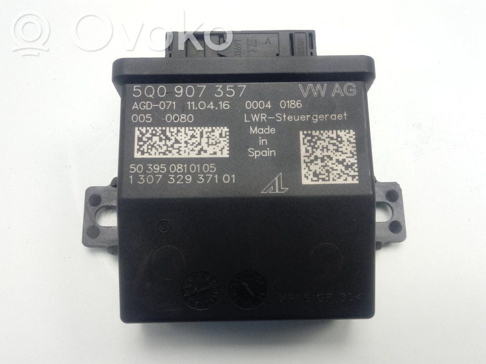 Muut ohjainlaitteet/moduulit   5Q0907357
