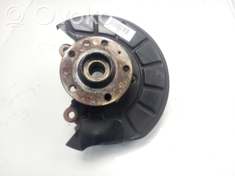 Mangueta de dirección de rueda delantera   1L0615311F