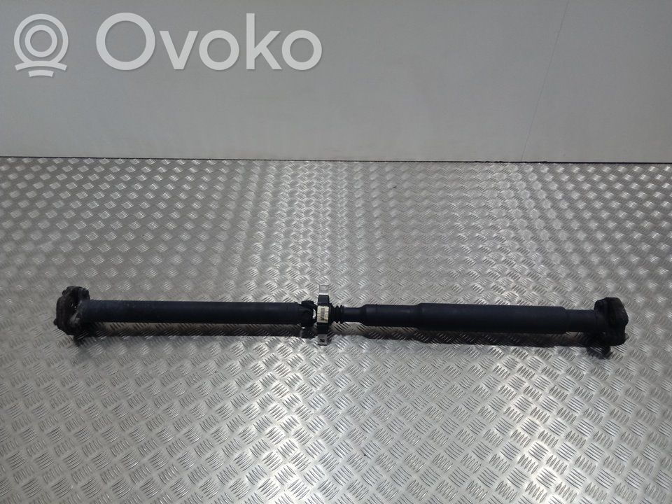 Środkowy wał napędowy   557694