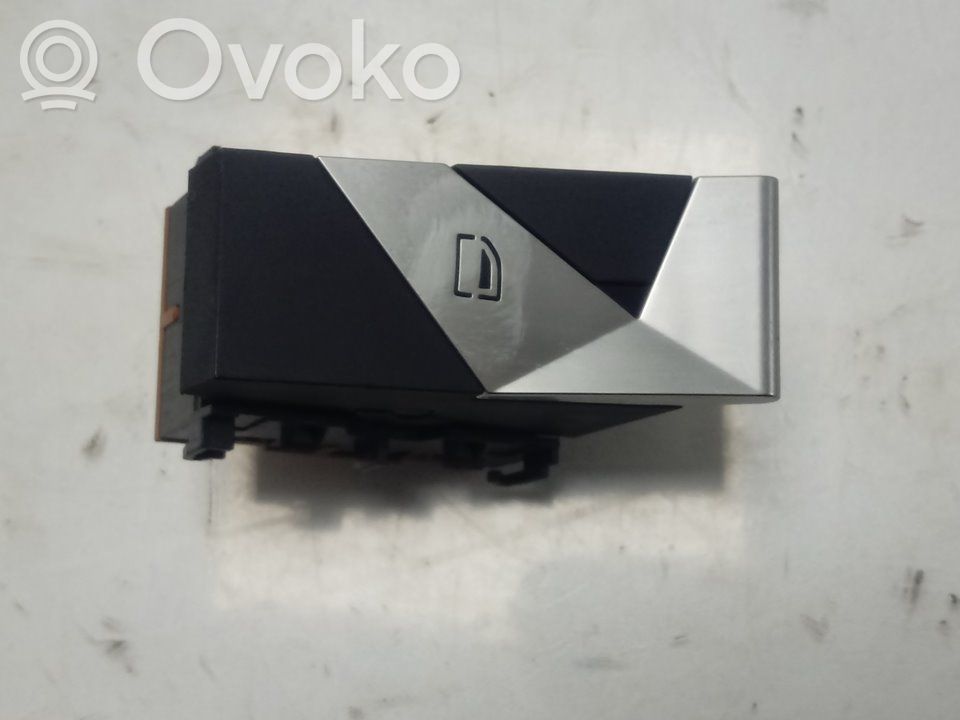 Citroen DS7 Crossback Electric window control switch 