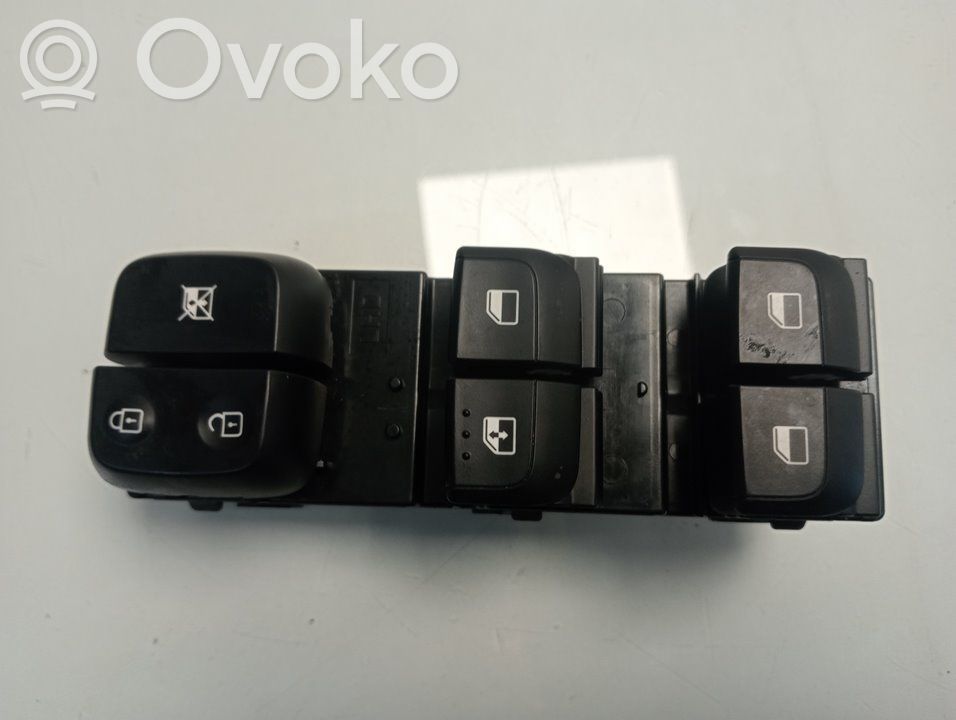 KIA Picanto Electric window control switch 