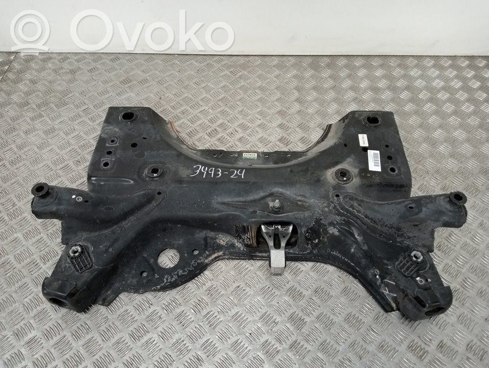 Toyota Proace Priekinis traversas 