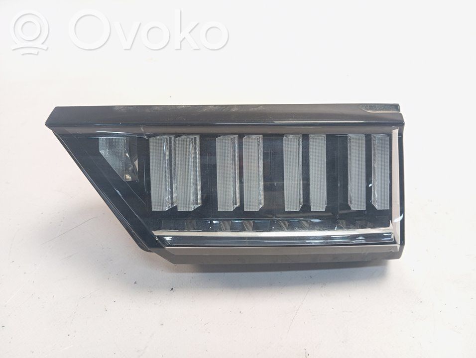 Lynk & co 01 Takaluukun takavalot 
