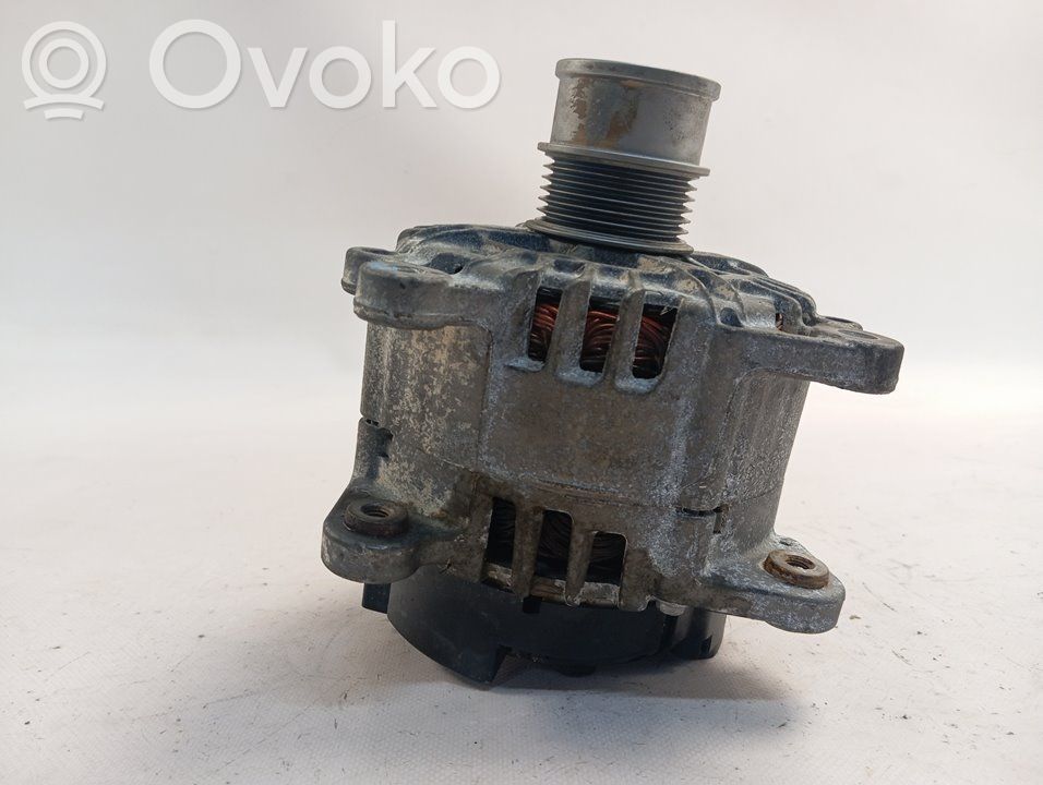 Alternador   05E903026C