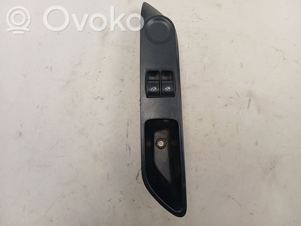 Iveco Daily 6th gen Przyciski szyb 