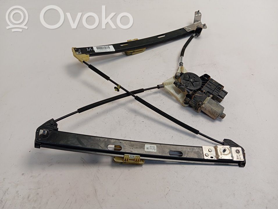 Volkswagen Polo VI Alzacristalli manuale della portiera anteriore