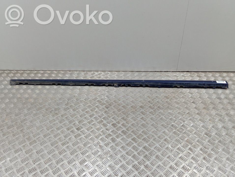 Audi A1 Slenkstis 