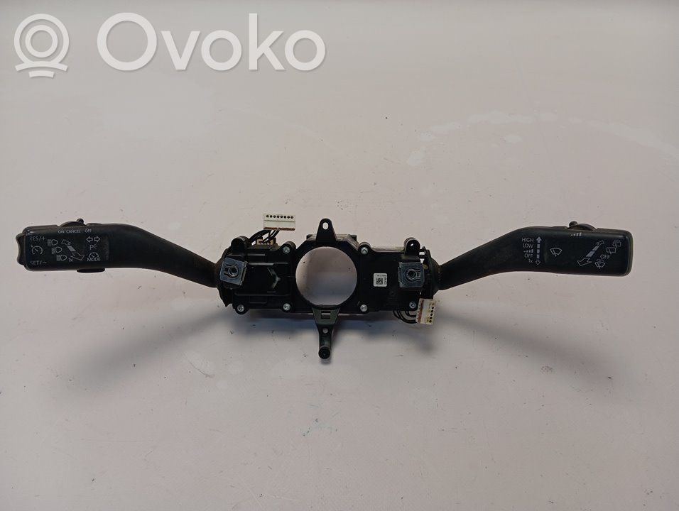 Volkswagen Caddy Manetka / Przełącznik kierunkowskazów 