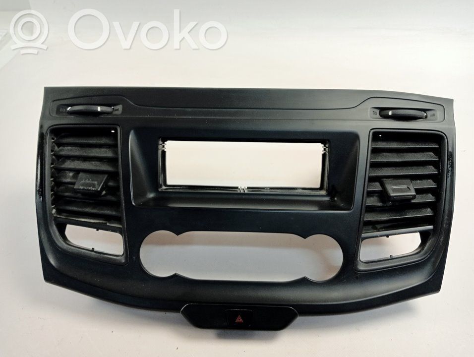 Ford Transit -  Tourneo Connect Ramă grilă ventilație bord 