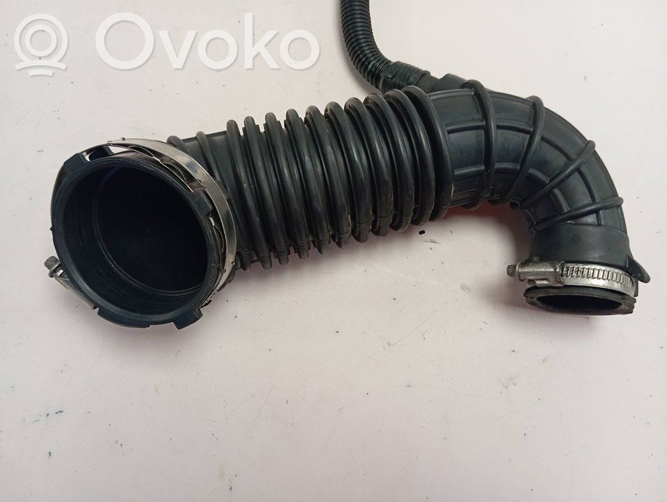 Ilmastointilaitteen putki (A/C)   03G129629