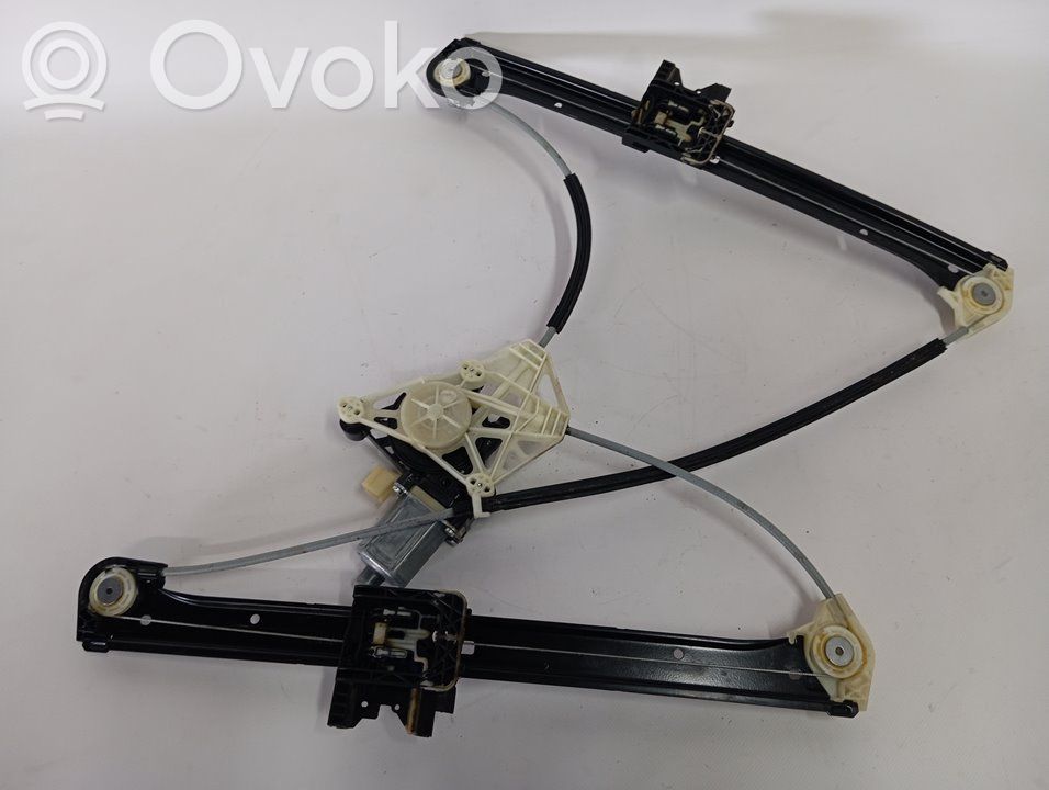 Regulador de puerta trasera con motor   4M0839462A