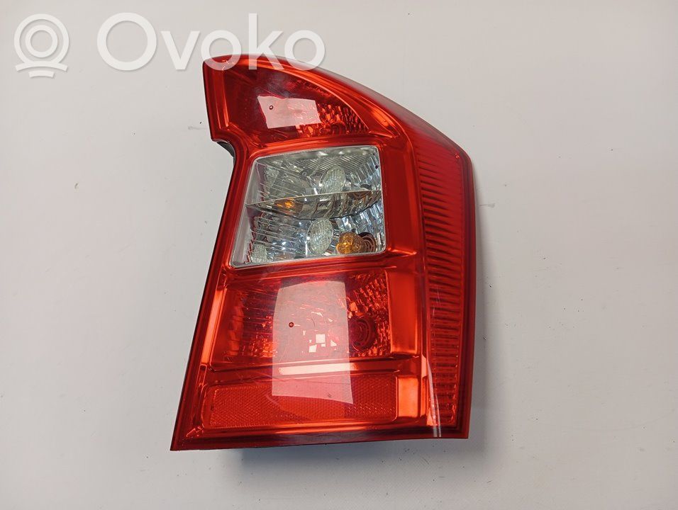 Lampa tylna   924021D010