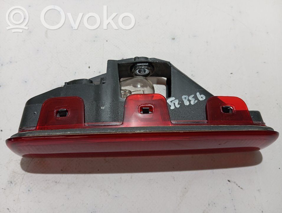 Renault Express Third/center stoplight 