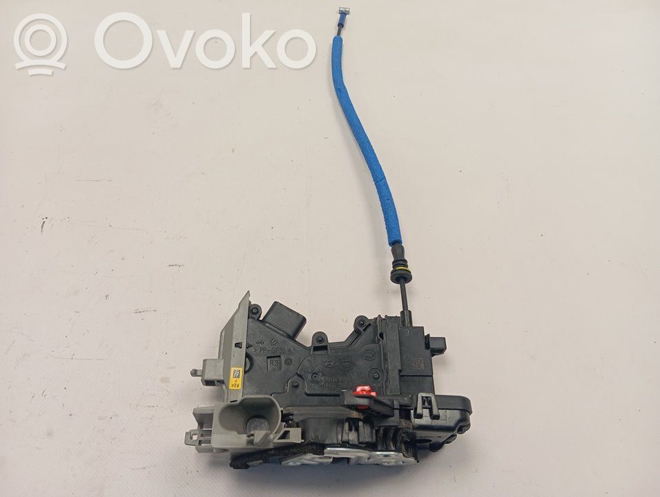 Front door lock   81320J7000