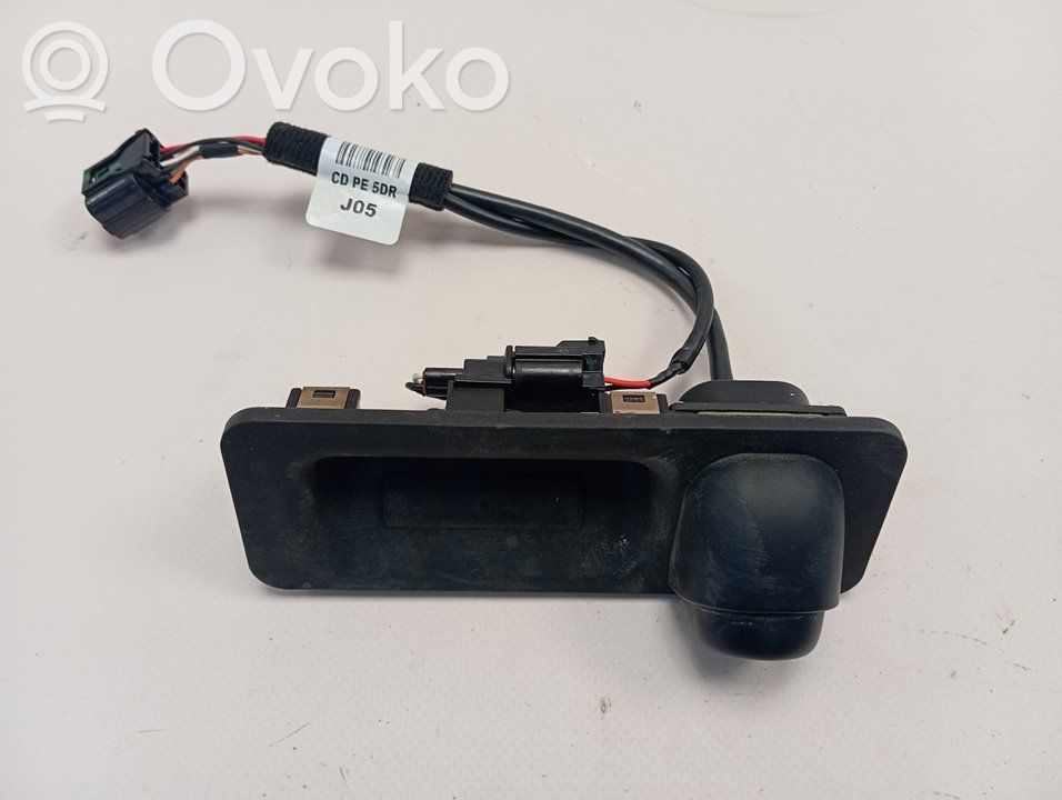 Manecilla externa puerta trasera   99240J7050