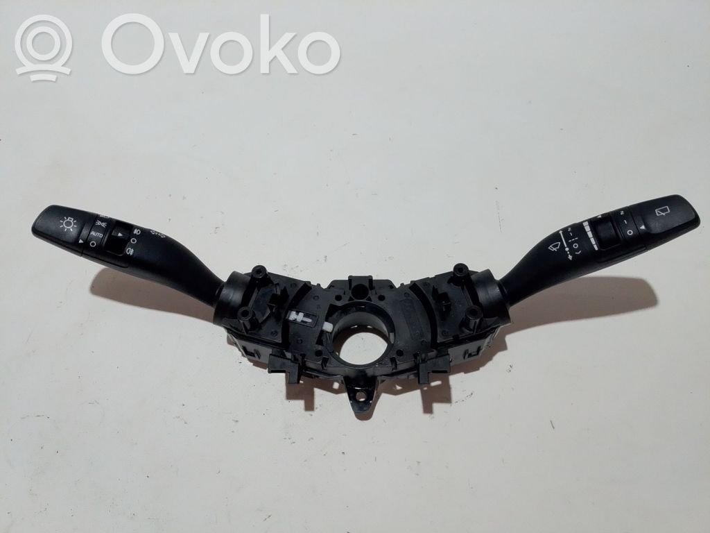 KIA Stonic Multifunctional control switch/knob 