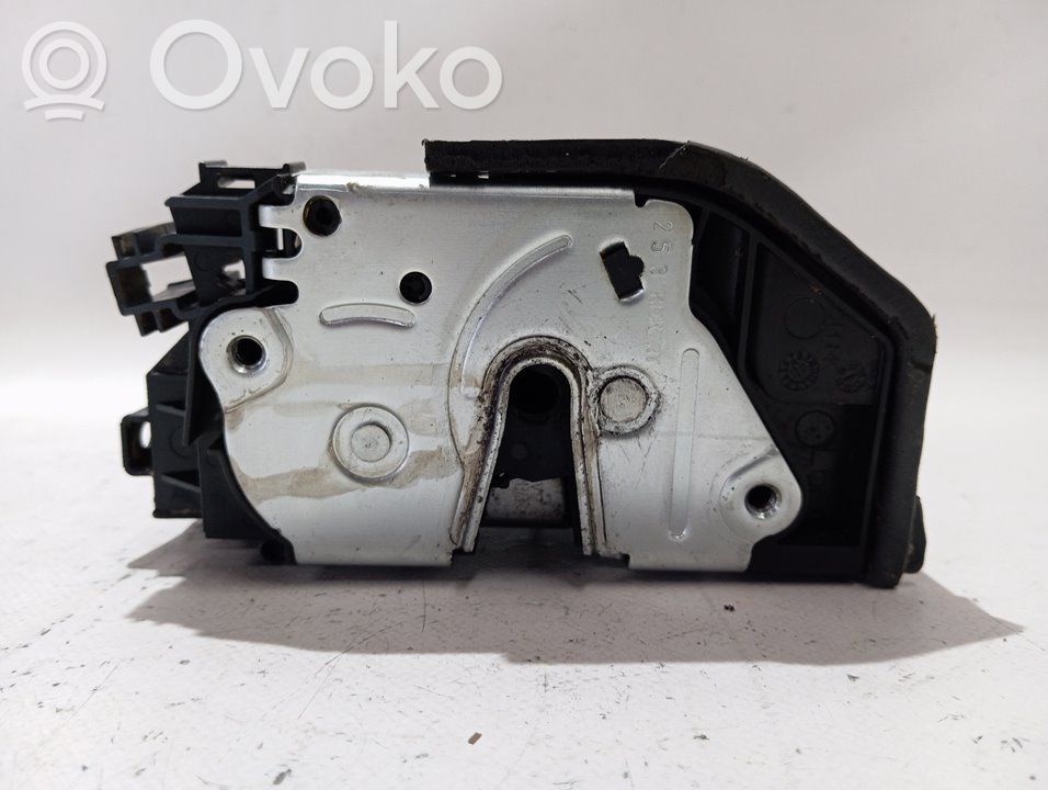 Takaoven lukko   7229459