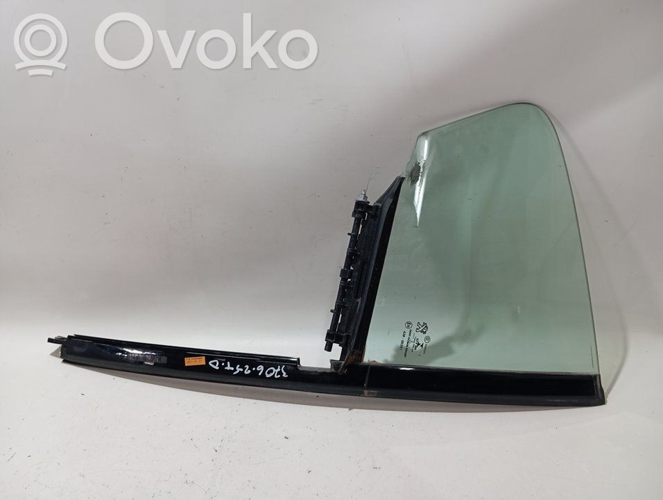 Peugeot 508 Vidrio lateral trasero 