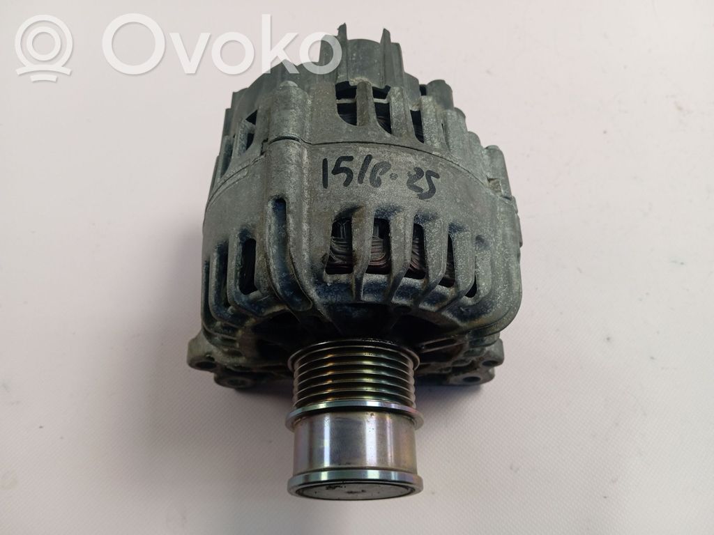 Alternator   04E903015