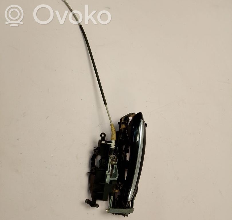 Manecilla externa puerta trasera   X4717573214