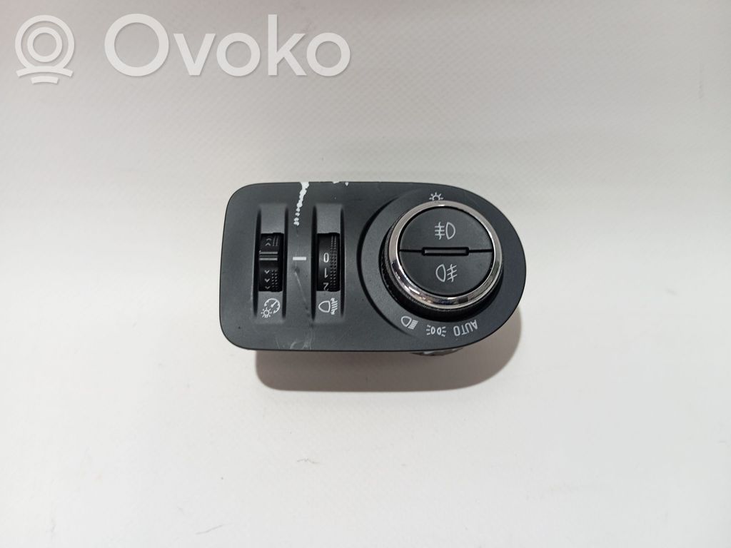 Opel Crossland X Interruptor de control del panel de luces 