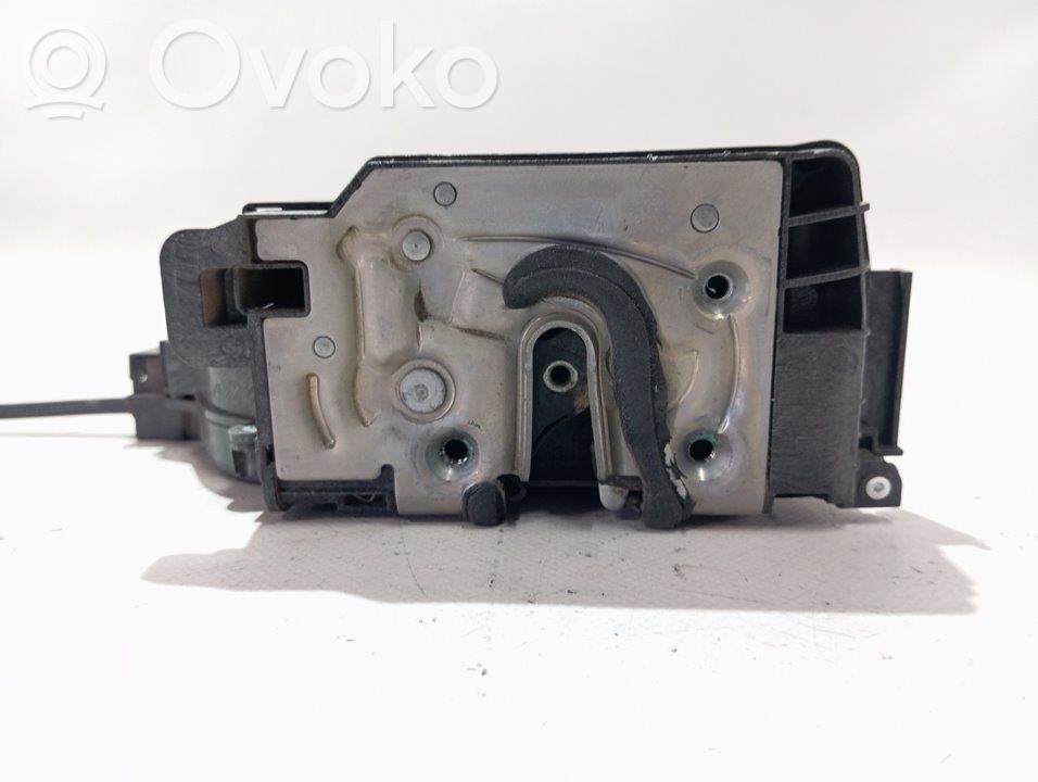 Mercedes-Benz Vito Viano W447 Etuoven lukko