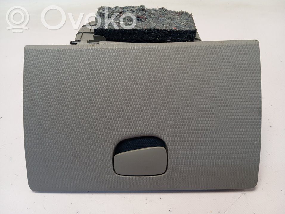 Renault Zoe Glove box 