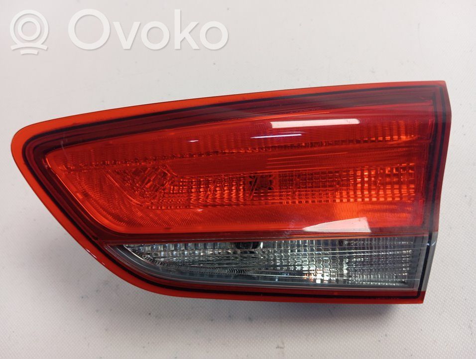 Hyundai i30 Lampy tylnej klapy bagażnika