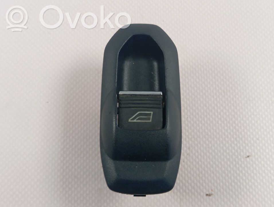 Comutator comandă geamuri electrice   1850432