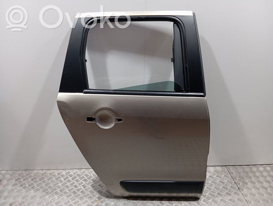 Tür hinten   9008V6