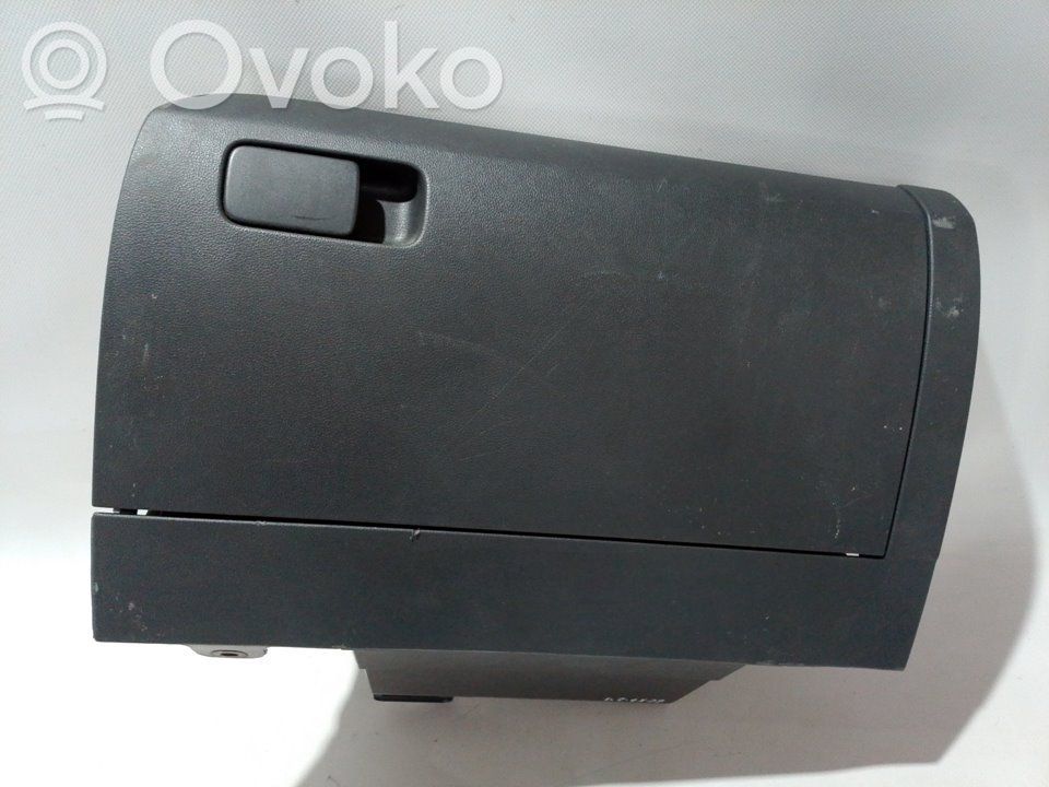 Volkswagen Polo V 6R Schowek deski rozdzielczej 