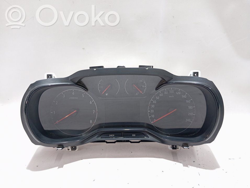 Opel Combo E Speedometer (instrument cluster) 