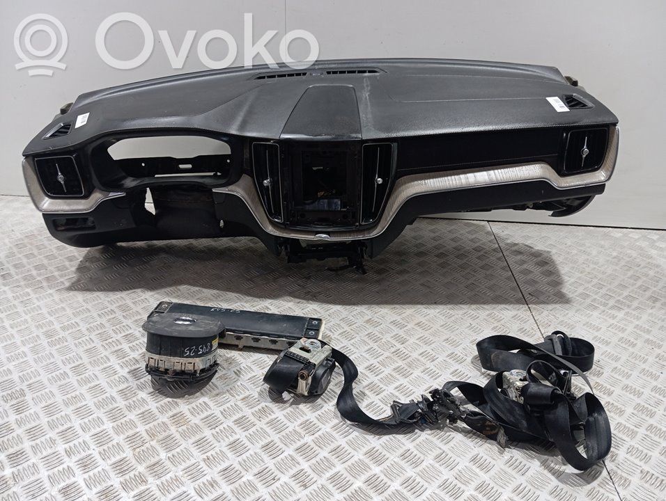 Volvo XC60 Drošības spilvenu komplekts 